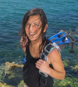 Fotografia de Ana Pêgo, ativista ambiental e autora do projeto Plasticus Maritimus